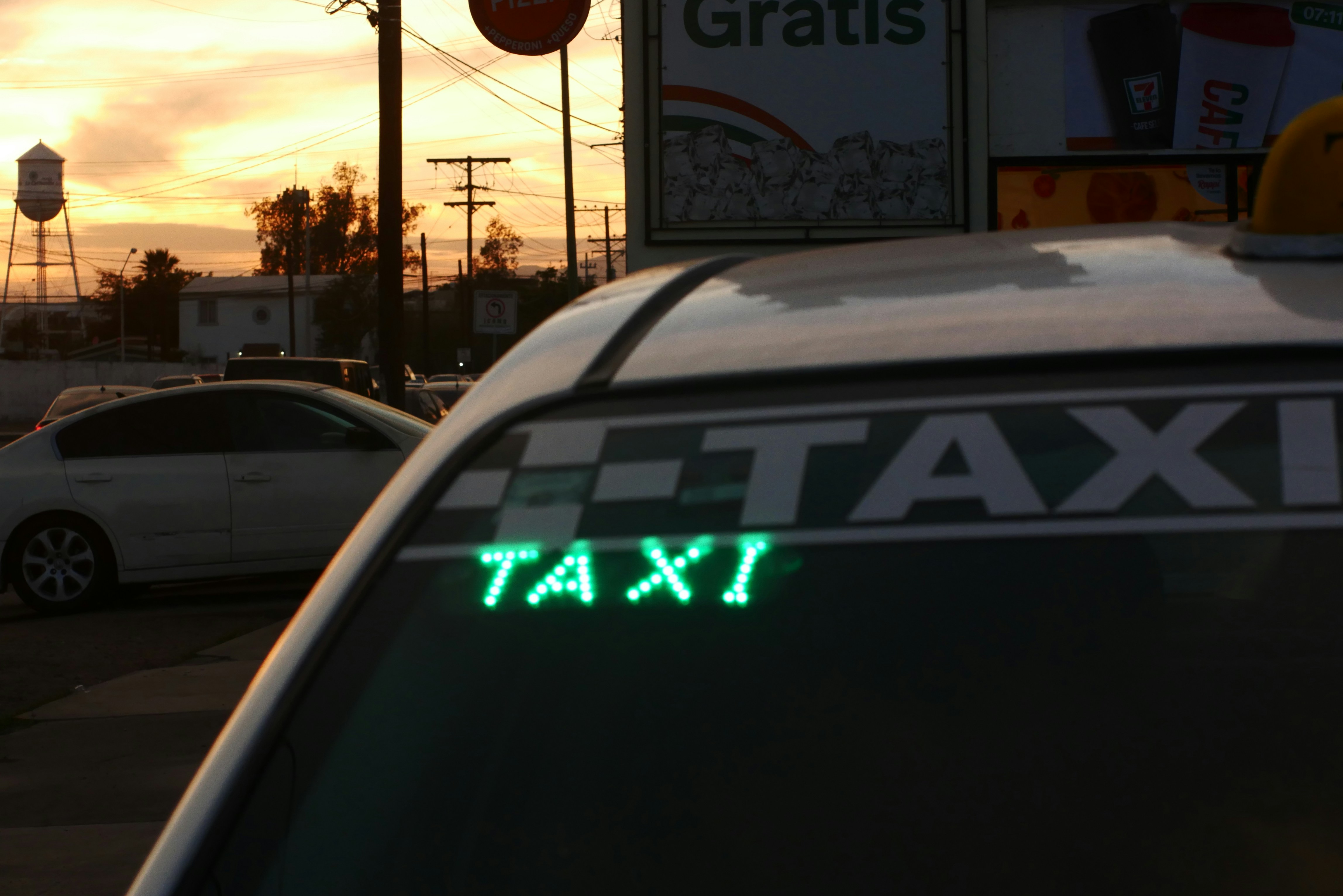 Furnished Flats & Houses